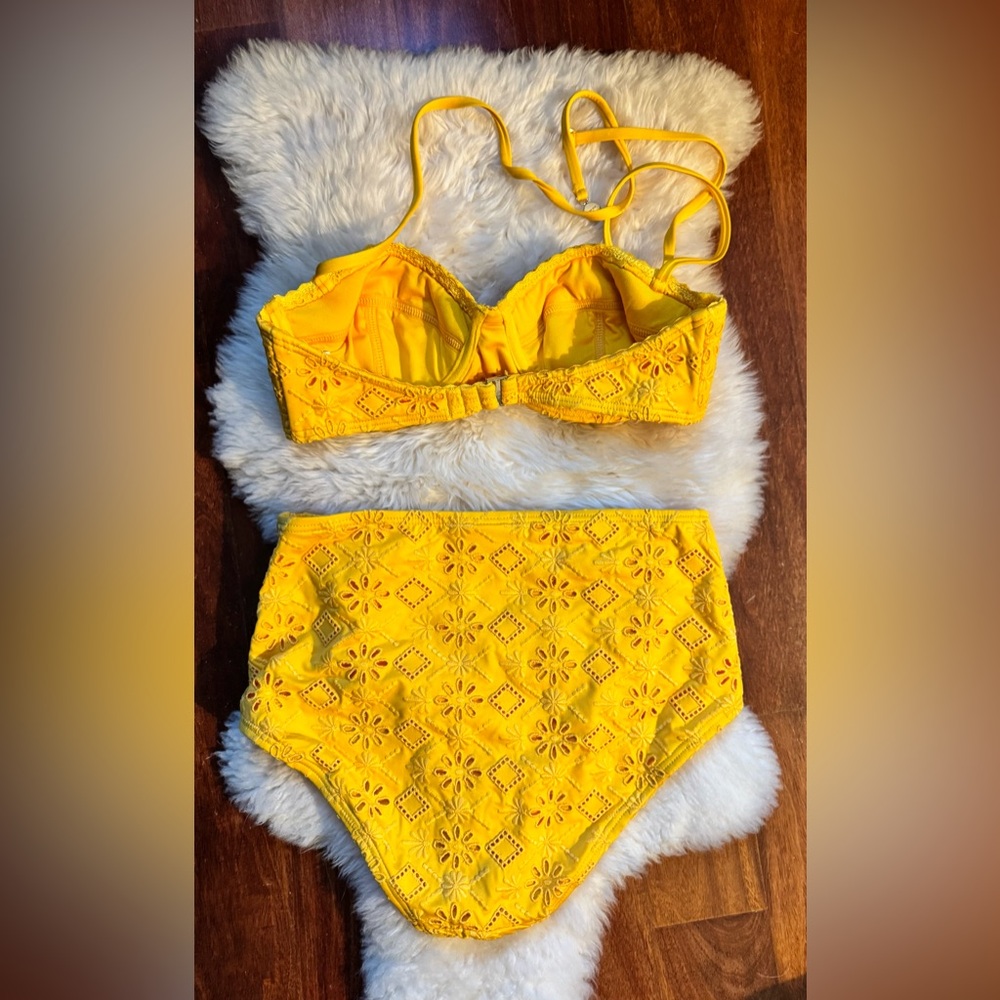 Kate Spade Embroidered Bikini Set 👙 - Picture 2 of 6